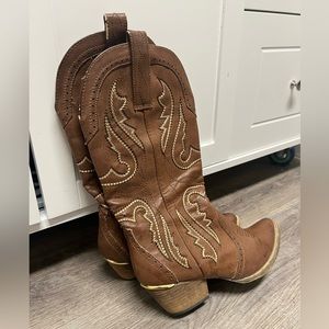 Cowboy boots, size women’s 7.5